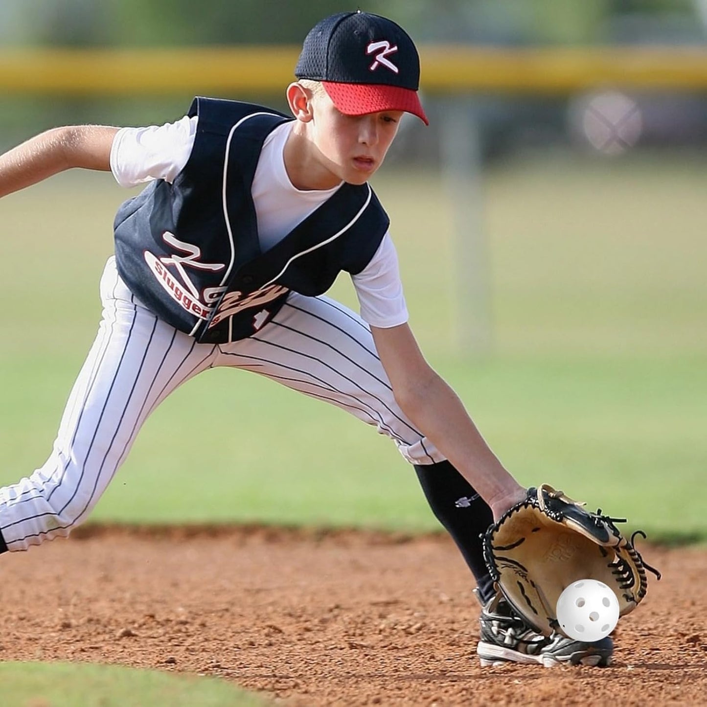 20 Pack Plastic Baseballs 9 Inch Practice Baseballs Softball, Baseballs for Hitting and Pitching Practice - Soft and Lightweight Limit Flight Balls for Training and Softball Games