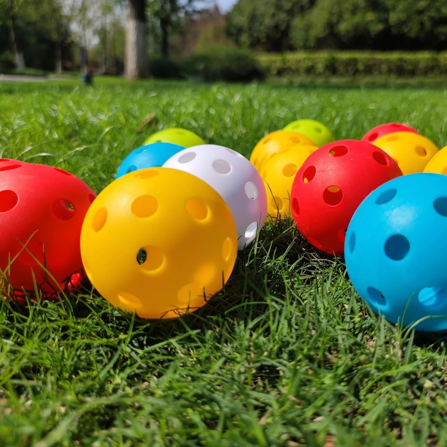 20 Pack Plastic Baseballs 9 Inch Practice Baseballs Softball, Baseballs for Hitting and Pitching Practice - Soft and Lightweight Limit Flight Balls for Training and Softball Games