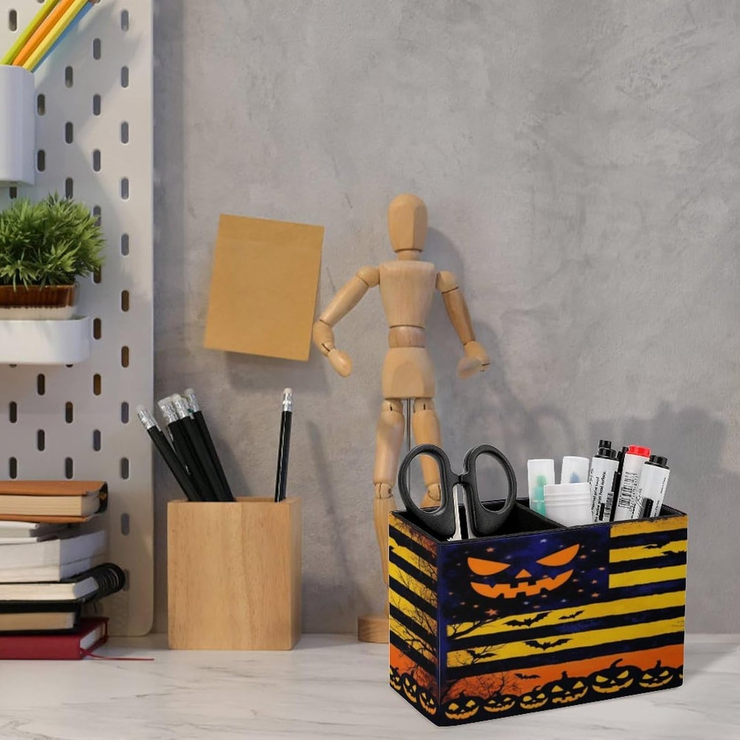 Halloween Flag Lether Pen Holder for Desk Makeup Brush Holder Office Organizer Desk Accessory for School Office