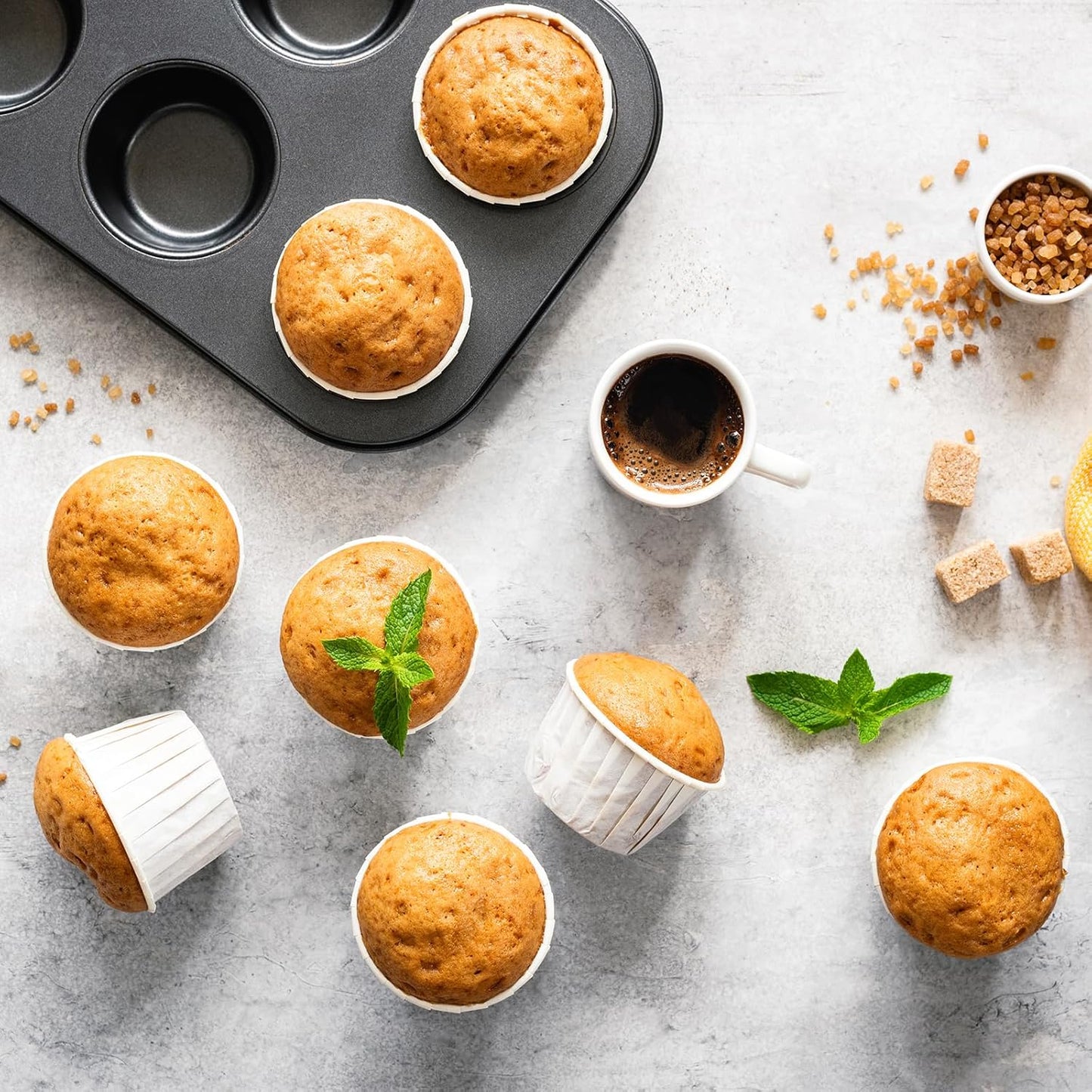 HARFINGTON 150Pcs Cupcake Baking Cups 3.5oz Standard Size Paper Cupcake Liners Greaseproof Wrappers Disposable for Wedding Birthdays Christmas Dessert, Blue