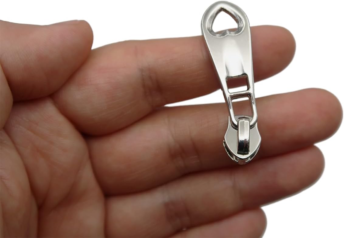HOLSHUN #5 Zipper Sliders Zipper Pull 30pcs Bulk Heavy Duty Metal Silver Heart Pulls for #5 Nylon Coil Zippers Replacement Luxury Bag Hardware Luggage & DIY Craft Supplies