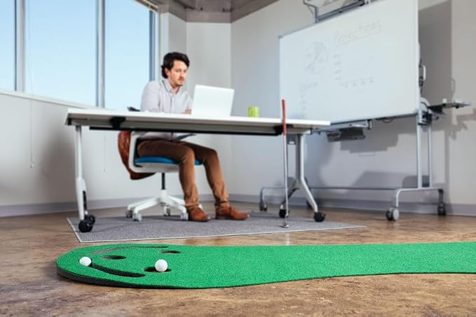 PUTT-A-Bout Par Three Golf Putting Green - Image 3