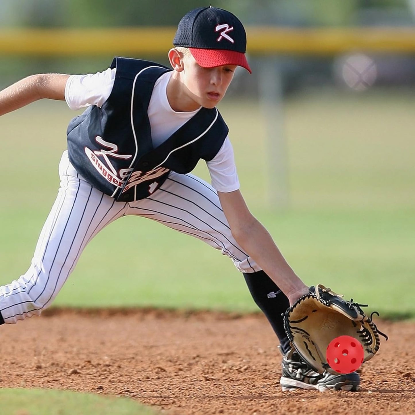 20 Pack Plastic Baseballs 9 Inch Practice Baseballs Softball, Baseballs for Hitting and Pitching Practice - Soft and Lightweight Limit Flight Balls for Training and Softball Games