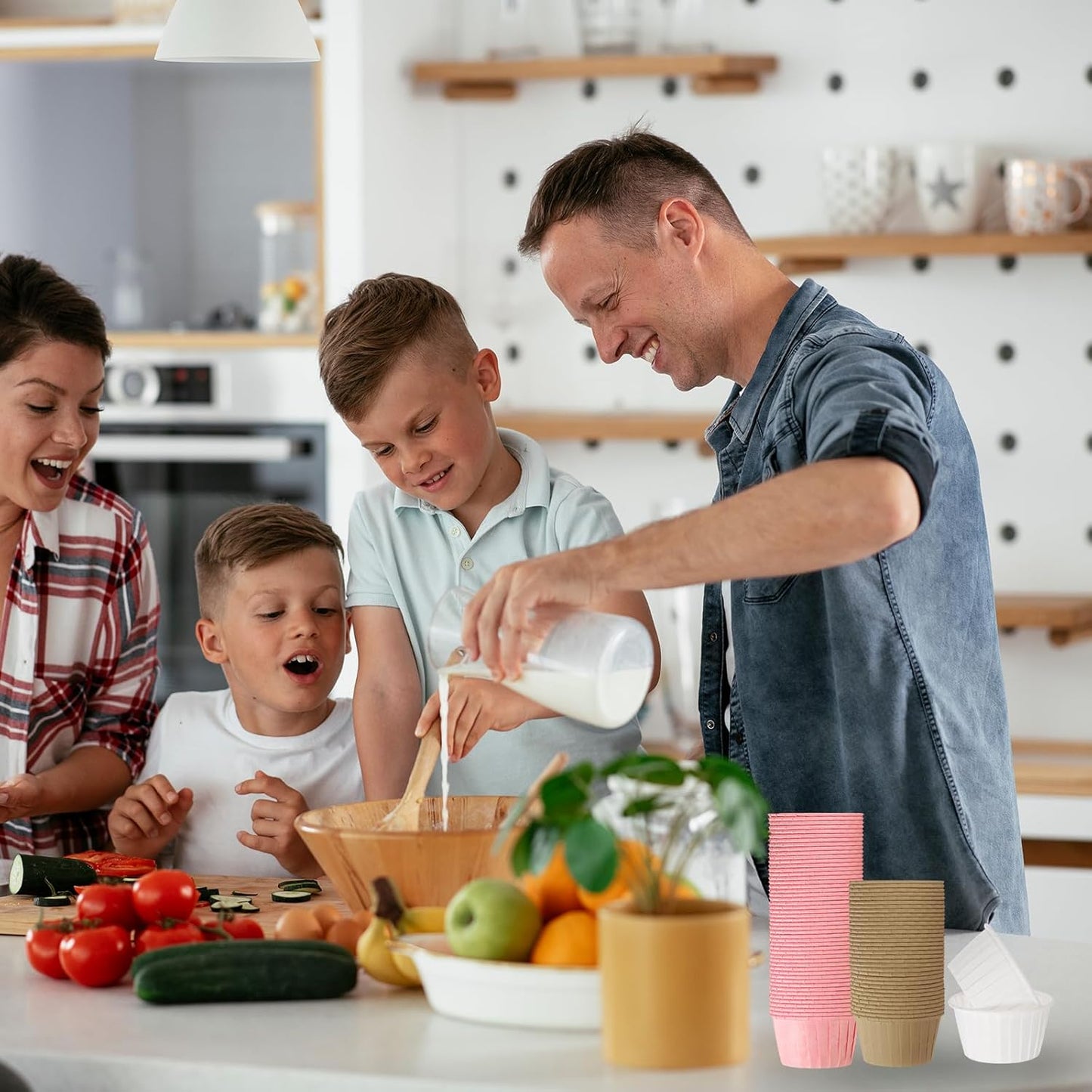 HARFINGTON 100Pcs Cupcake Baking Cups 3.5oz Standard Size Paper Cupcake Liners Greaseproof Wrappers Disposable for Wedding Birthdays Christmas Dessert, Yellow