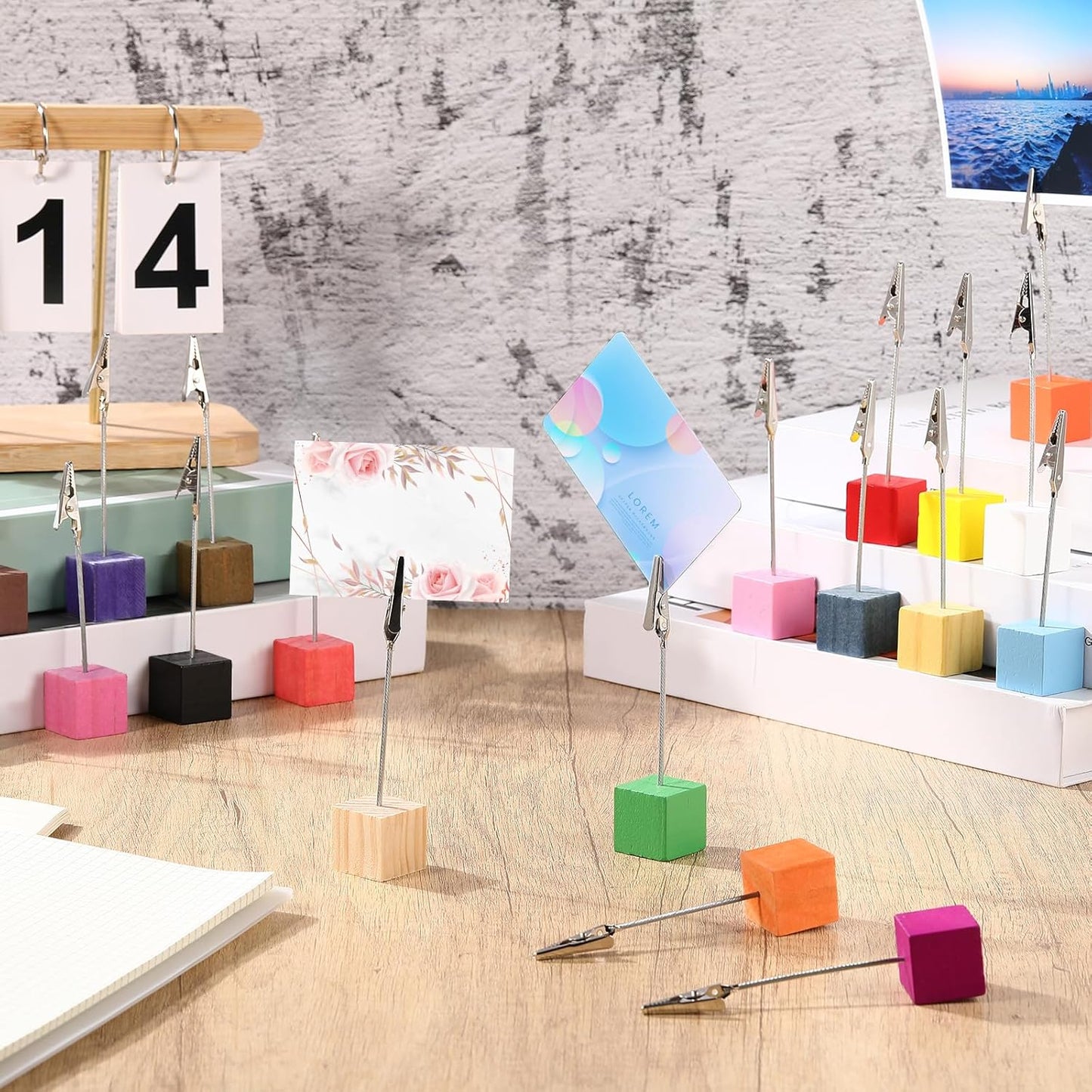 20 Pcs Cube Base Memo Clip Holder with Alligator Clip Wood Table Number Holder Cube Base Place Card Stand Mini Photo Menu Stand for Displaying Number Card(Multi Color)