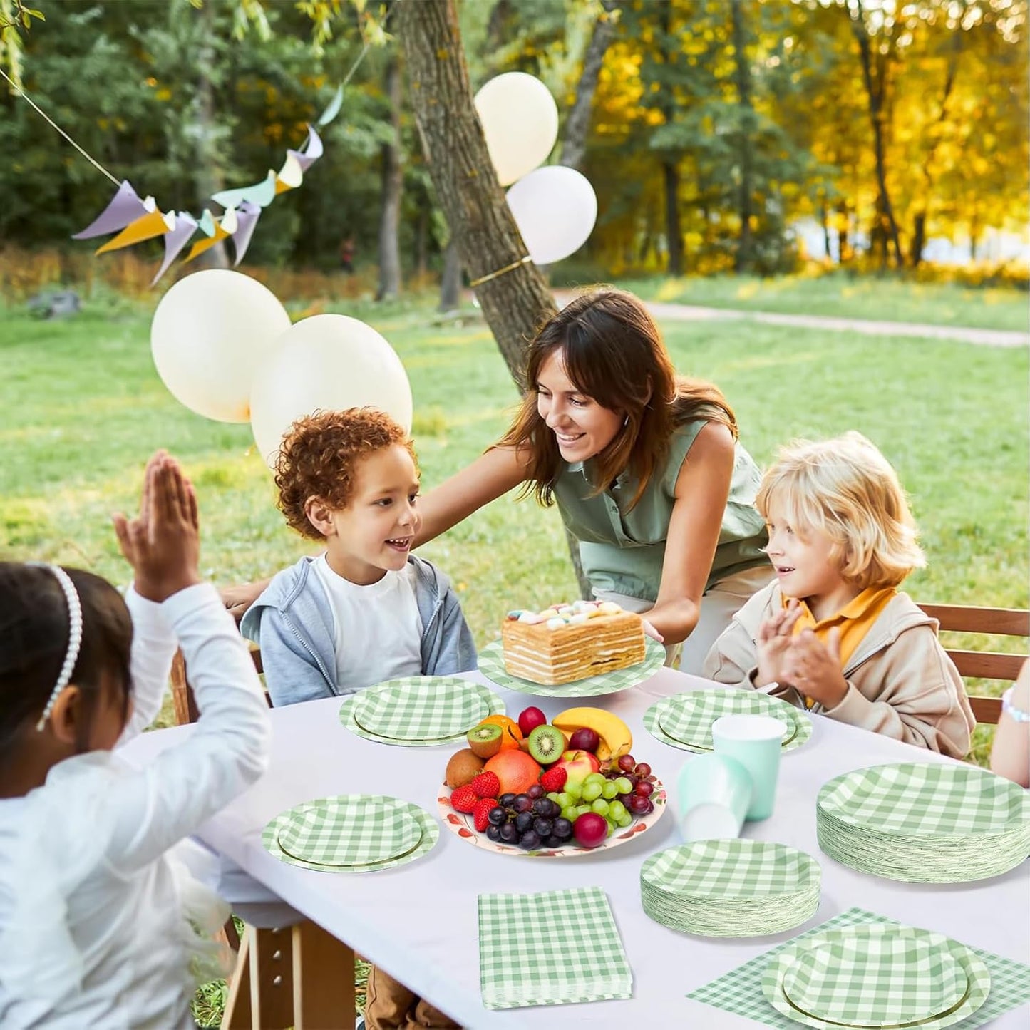 180Pcs Green Gingham Party Supplies Paper Plates and Napkins Serve 60 Disposable Tableware Set for Birthday Party Decorations Game Day Family School Holiday Sports Events