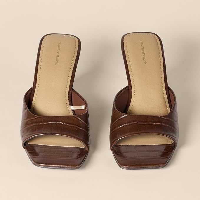 Amazon Essentials Women's Wedge Sandals - Image 4