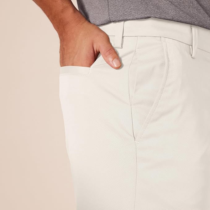 Amazon Essentials Men's Classic-Fit Stretch Golf Pant - Image 4