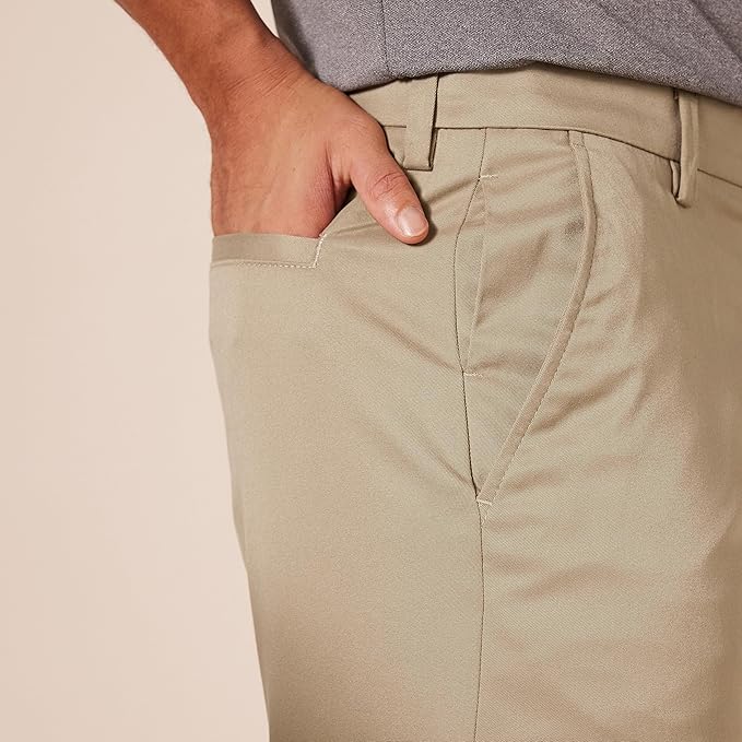 Amazon Essentials Men's Classic-Fit Stretch Golf Pant - Image 4