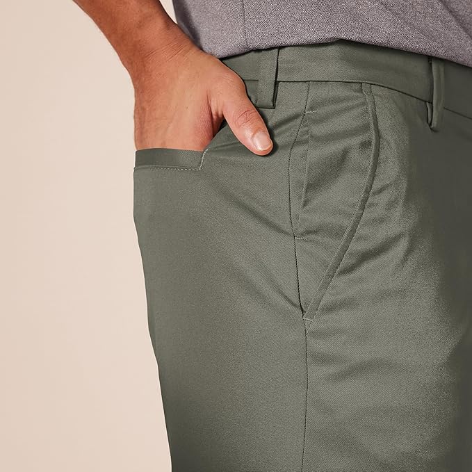 Amazon Essentials Men's Classic-Fit Stretch Golf Pant - Image 4